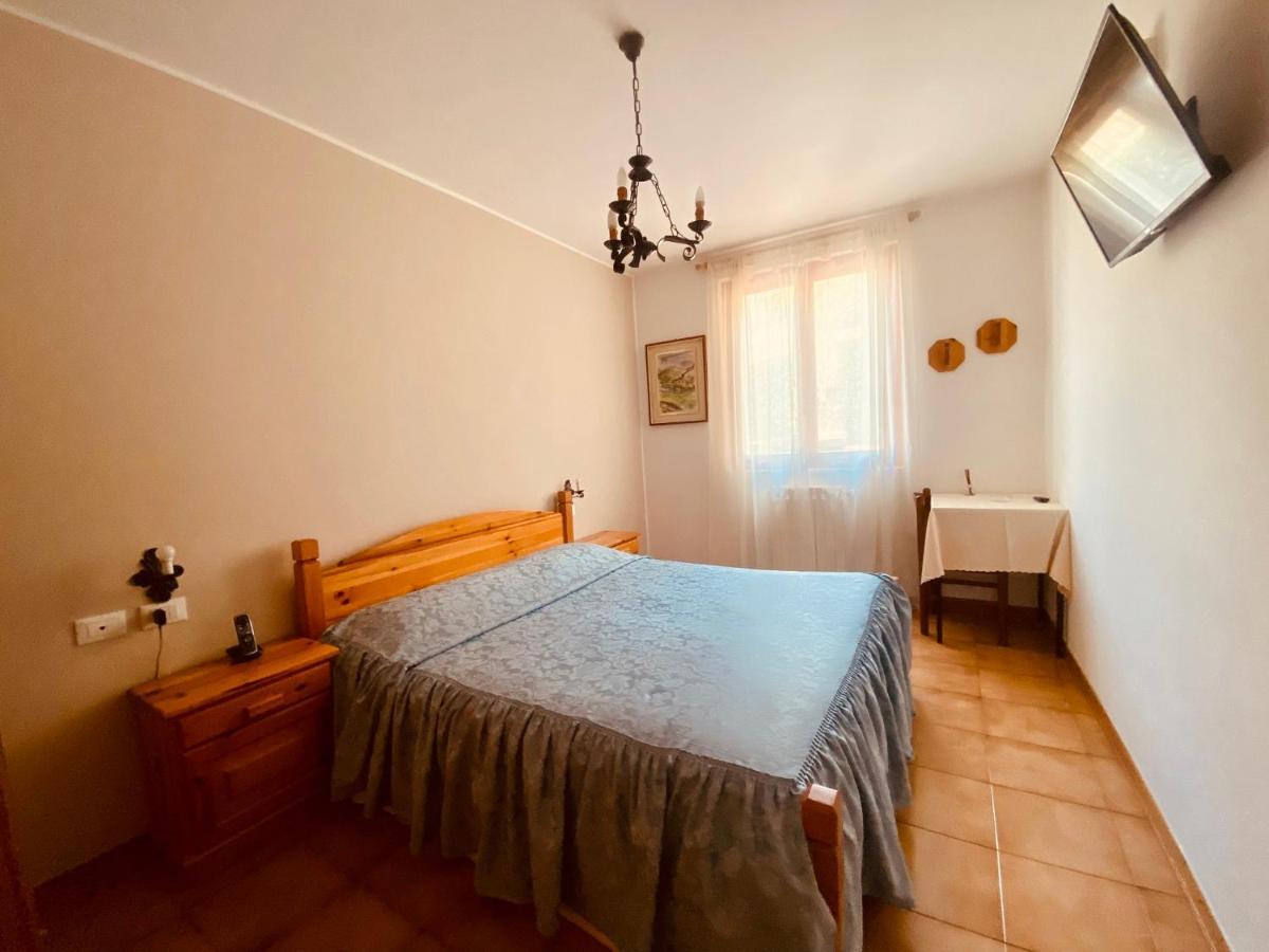 Locanda Del Boscaiolo Monasterolo del Castello Esterno foto