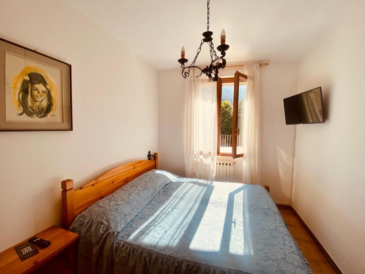 Locanda Del Boscaiolo Monasterolo del Castello Esterno foto